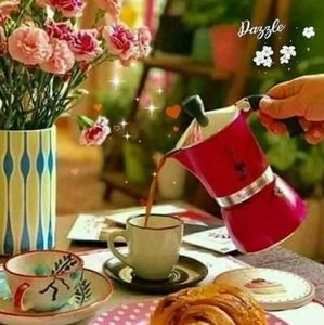 Meet your Posher, Gloria